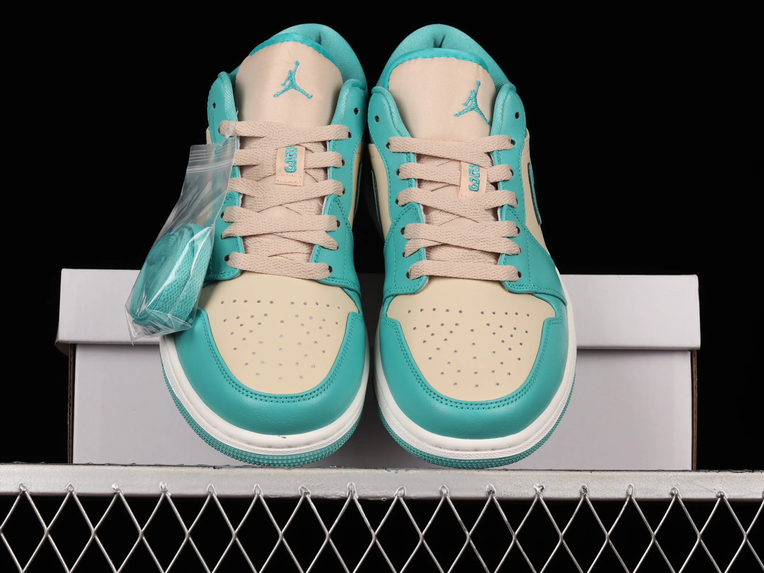 All categories Air Jordan Jordan series basketball shoes Air Jordan 1 Low Air Jordan 1 Low AJ1 Joe 1 Tiffany Green DC0774-131